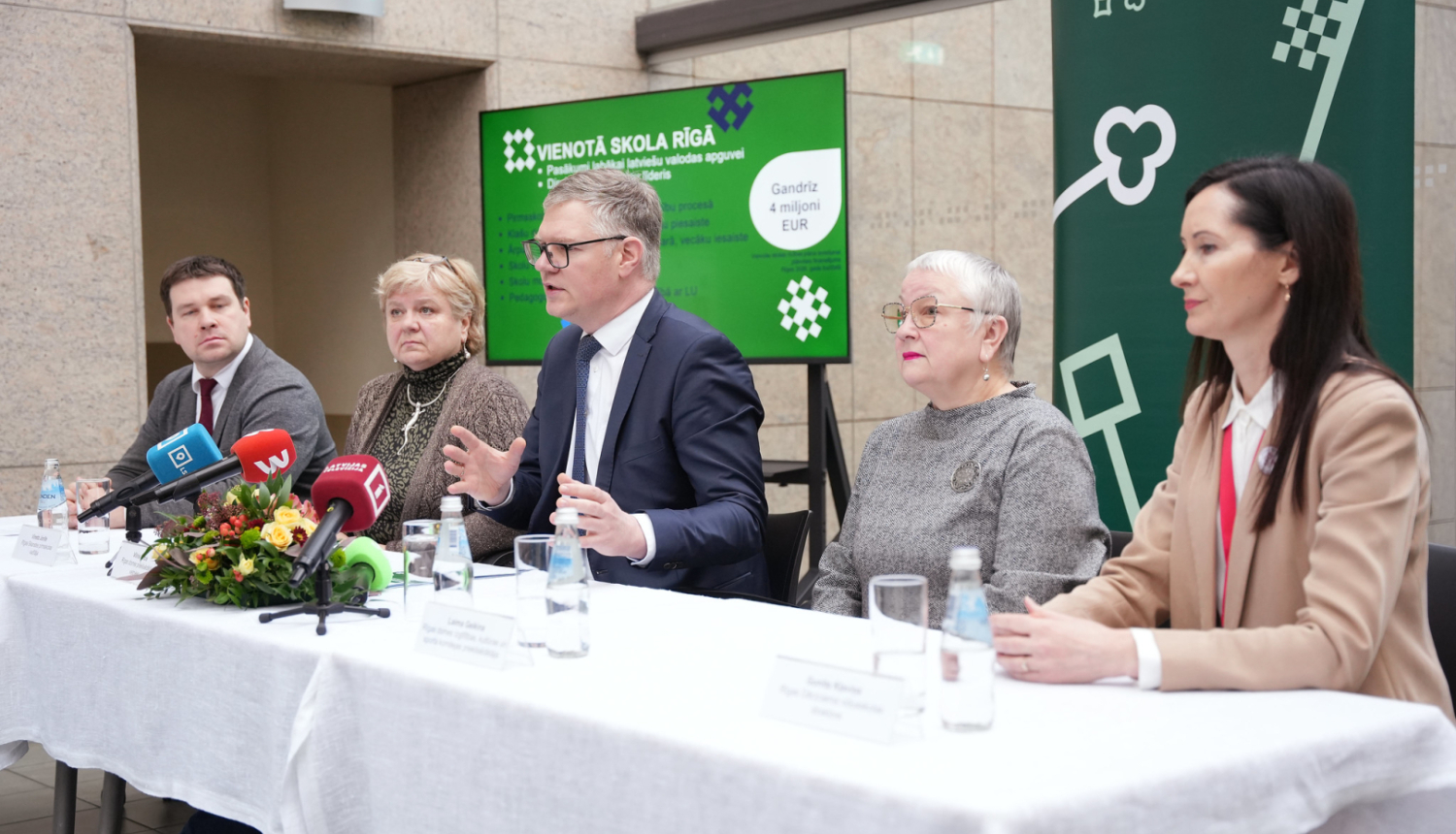 Preses konferences dalībnieki