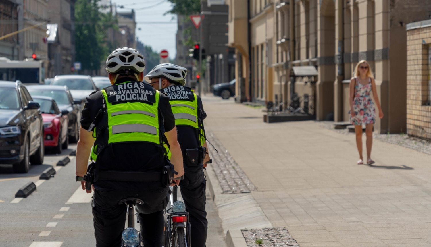 Pašvaldības policisti baruc ar velosipēdiem