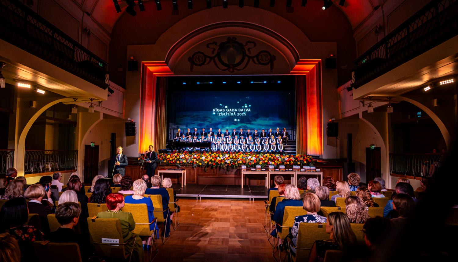 Apbalvošanas ceremonija