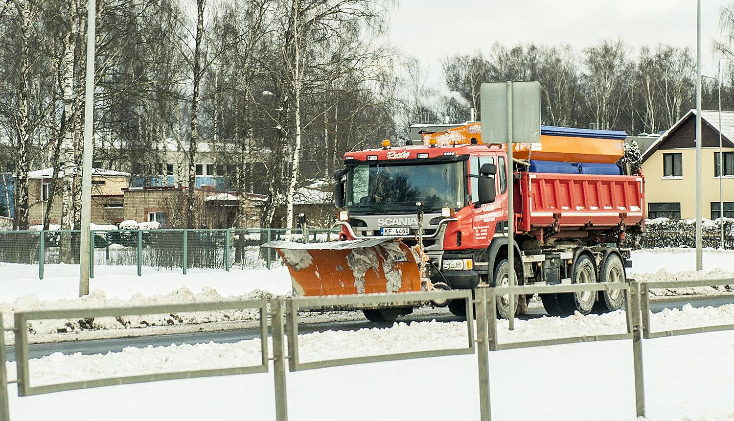 Sniega tīrīšanas mašīna