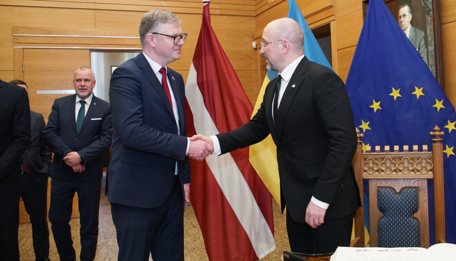 Rīgas domes priekšsēdētājs Vilnis Ķirsis un Ukrainas premjerministrs Deniss Šmihaļs
