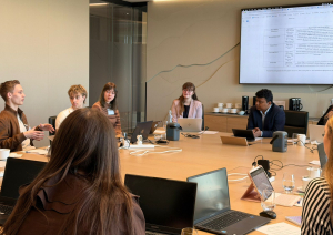 Eiropas Rekonstrukcijas un attīstības bankā Rīgas vidusskolēni